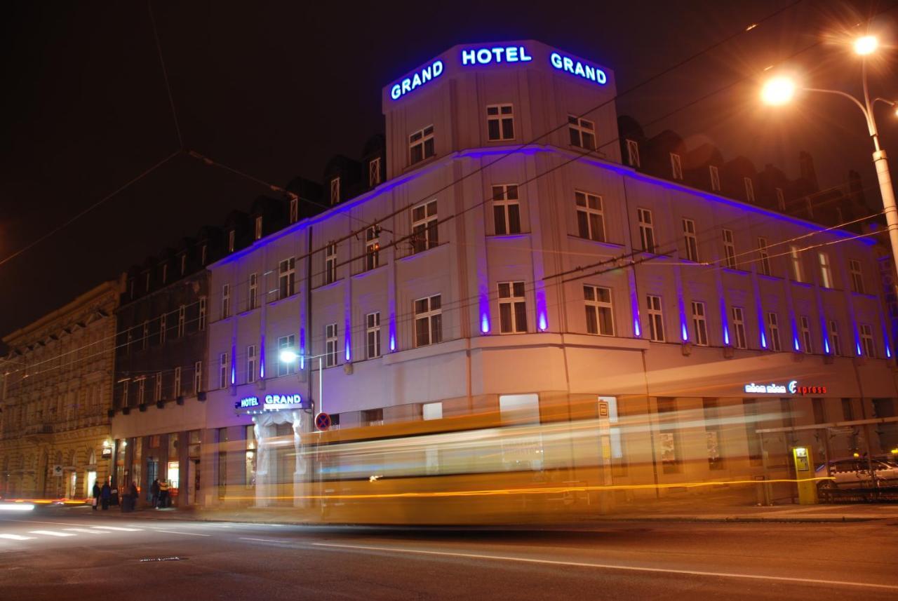 Hotel Grand Hradec Králové Esterno foto